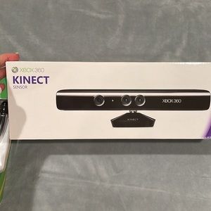 X Box 360 Kinect Sensor NWT